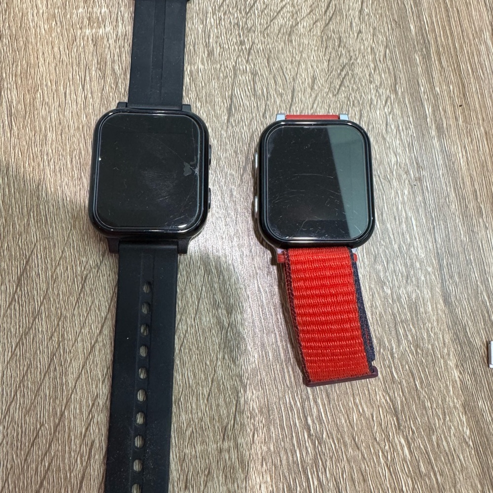 (2) Gabb Watch 3e LTE GW23 Kids Smart Watches - In Black. Excellent condition.